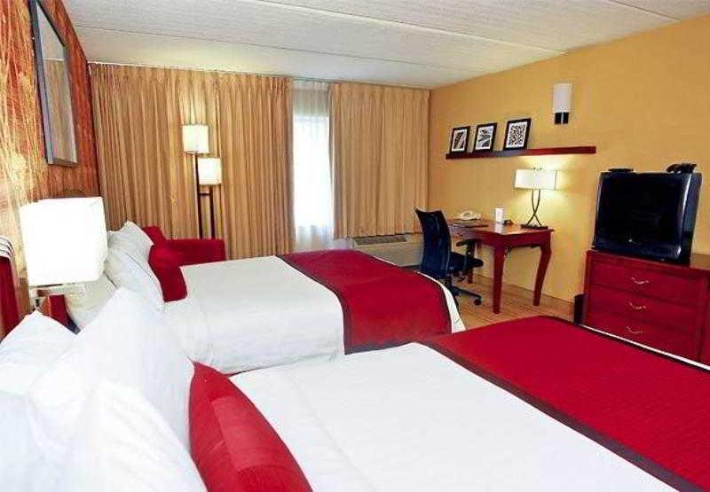 Courtyard By Marriott Charlotte Gastonia Otel Oda fotoğraf